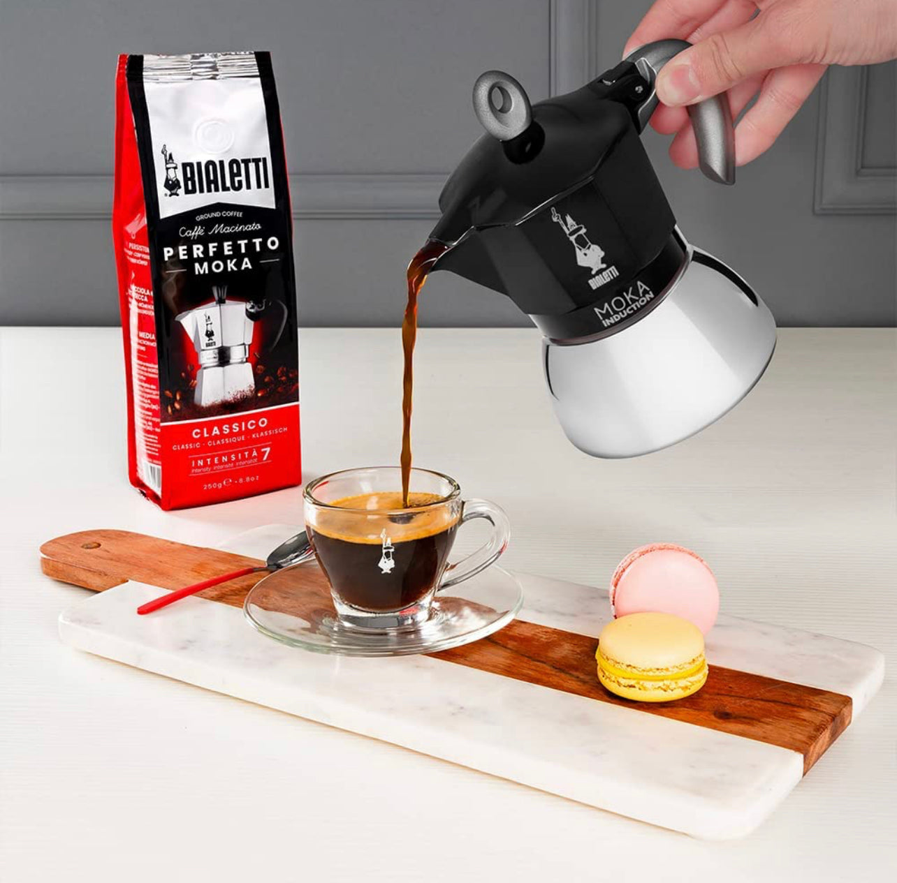 Bialetti - Moka Induction, Moka Pot, apto para todo tipo de placas, 6 tazas  de espresso (7.9 oz de espresso), 9.5 fl oz, negro